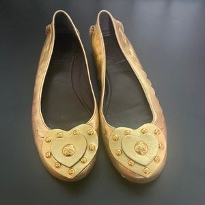 Tory Burch Gold Heart Leather Flats sz 6